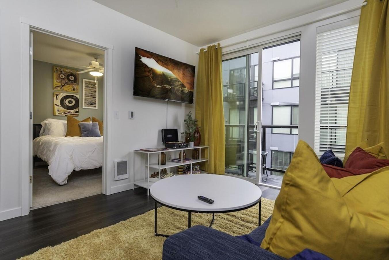 Self Check-In-Washer-Dryer-4Ksmart Tv-King Bed-Gym Tacoma Bagian luar foto