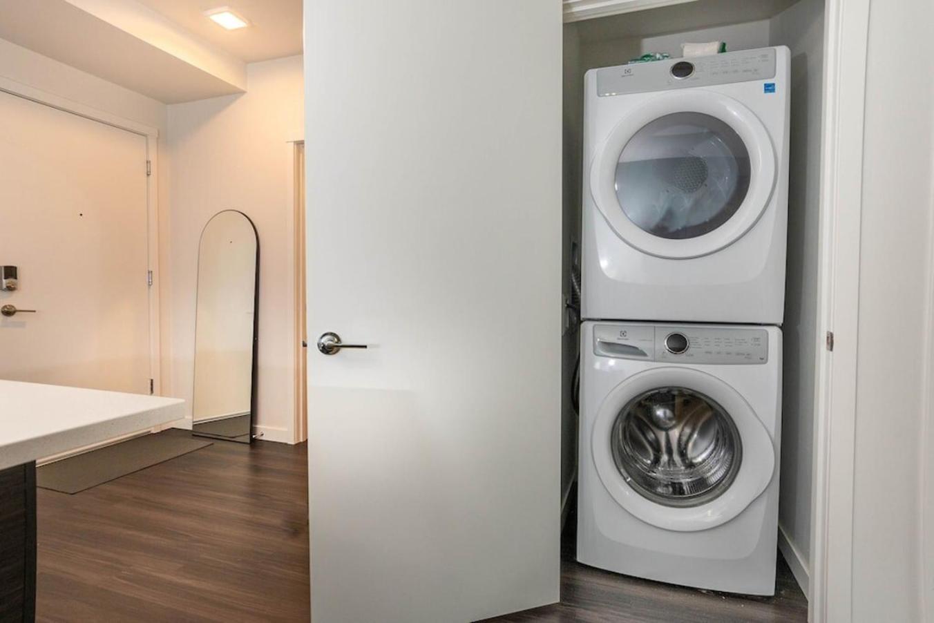 Self Check-In-Washer-Dryer-4Ksmart Tv-King Bed-Gym Tacoma Bagian luar foto