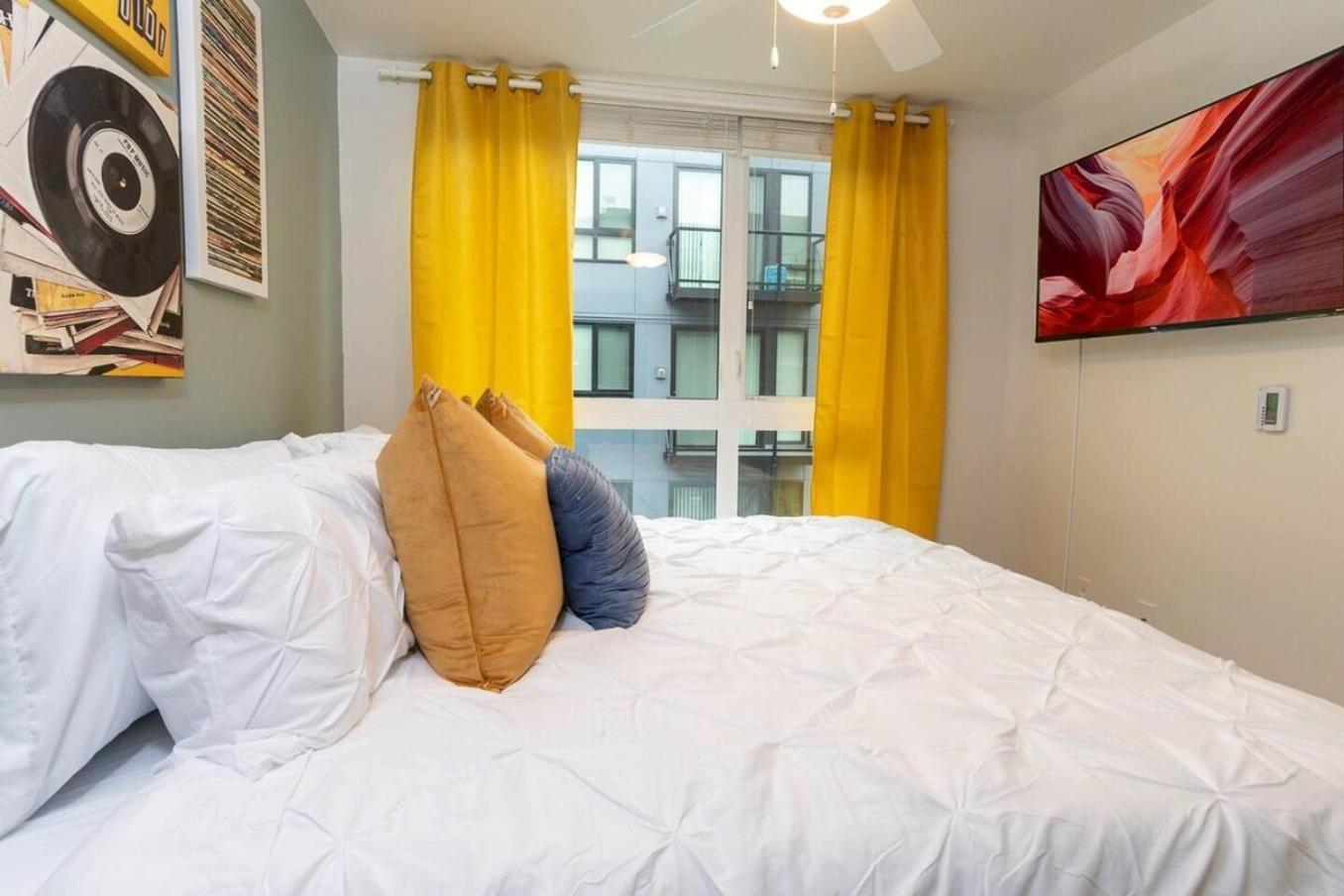 Self Check-In-Washer-Dryer-4Ksmart Tv-King Bed-Gym Tacoma Bagian luar foto